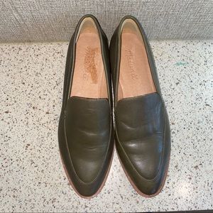 Madewell The Frances Loafer In olive green  size 6.5